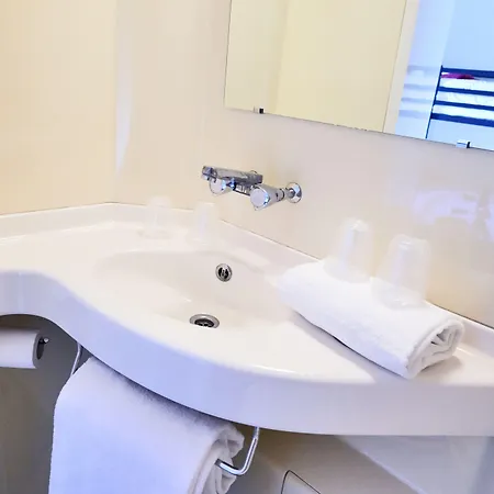 Hotel Premiere Classe Nantes Est St Sebastien Sur Loire