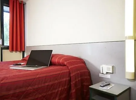 Premiere Classe Nantes Est St Sebastien Sur Loire